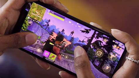 why is fortnite mobile not on app store
